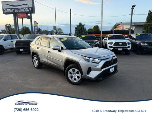 Used 2025 Toyota RAV4 LE AWD/4WD image 1