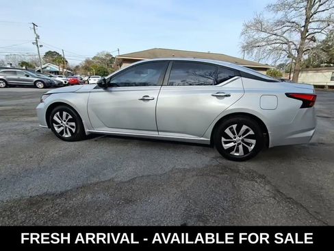 Used 2024 Nissan Altima 2.5 S image 3