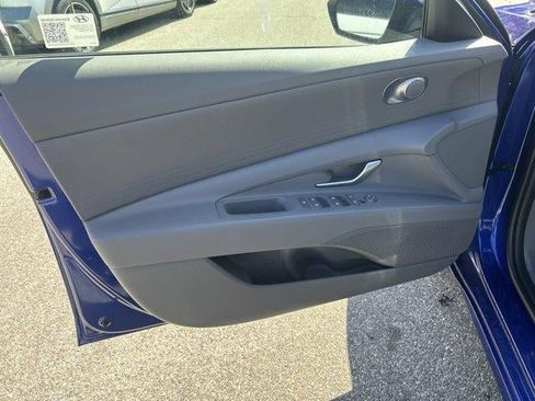 New 2025 Hyundai Elantra Blue image 41
