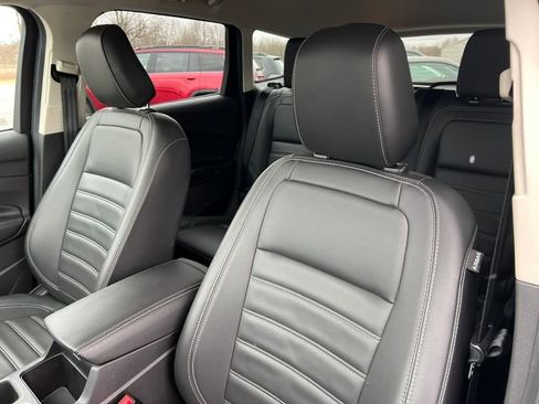 Used 2019 Ford Escape SEL image 14