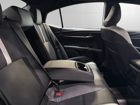 Used 2025 Toyota Camry LE image 17