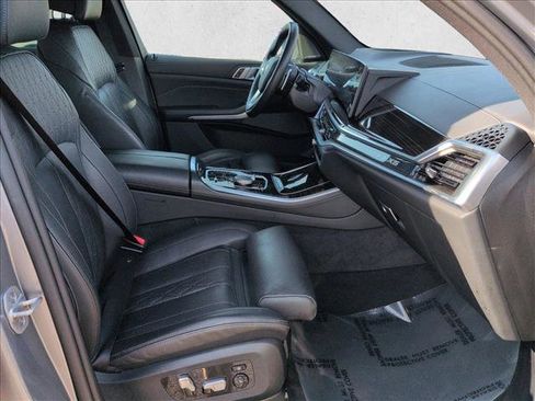 Used 2025 BMW X5 xDrive50e image 22