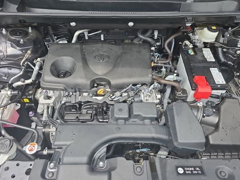 Used 2023 Toyota RAV4 XLE Premium FWD image 29