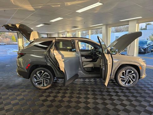 New 2026 Hyundai Tucson Limited image 16