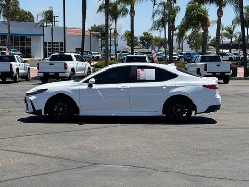 Used 2026 Toyota Camry SE w/ Convenience Package FWD image 9