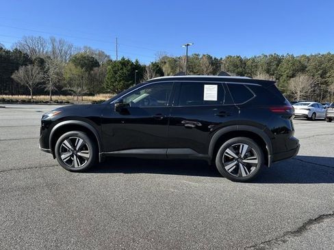Certified 2025 Nissan Rogue SL w/ SL Premium Package AWD/4WD image 5