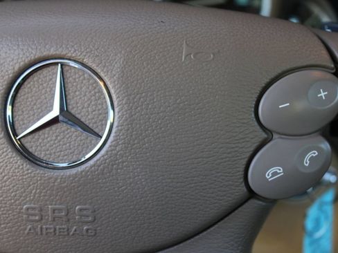 Used 2007 Mercedes-Benz SL 550 image 36