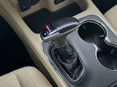 Used 2018 Dodge Durango SXT w/ Quick Order Package 2BB image 16