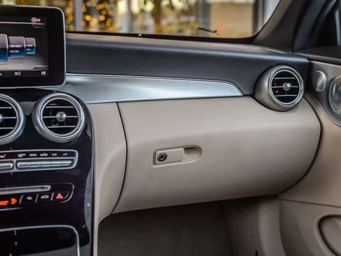 Used 2017 Mercedes-Benz C 300 4MATIC Cabriolet image 44