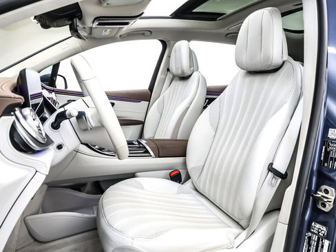 Used 2023 Mercedes-Benz EQS 450+ 4MATIC SUV image 17