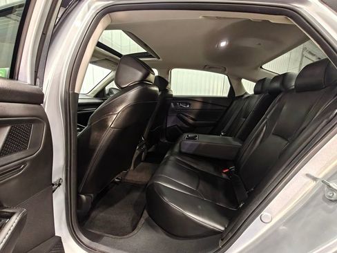 Used 2023 Honda Accord Touring image 28