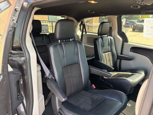 Used 2020 Dodge Grand Caravan SXT FWD image 26