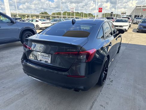 Used 2024 Honda Civic Sport image 4