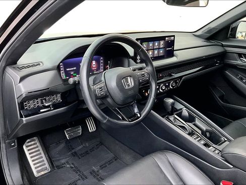 Used 2024 Honda Accord Sport image 16