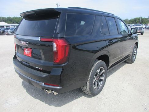 New 2026 GMC Yukon AT4 w/ AT4 Premium Plus Package AWD/4WD image 4