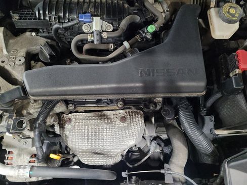 Used 2015 Nissan Rogue S AWD/4WD image 30