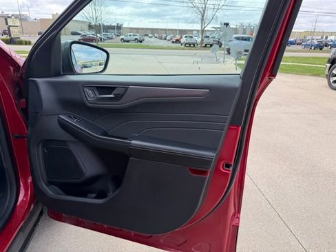 Used 2023 Ford Escape Active image 22