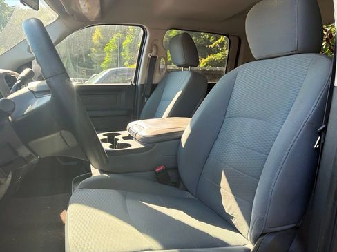 Used 2014 RAM 2500 Tradesman w/ Chrome Appearance Group AWD/4WD image 13