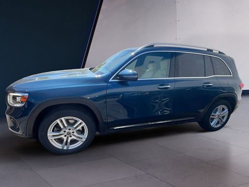 Certified 2021 Mercedes-Benz GLB 250 4MATIC image 2