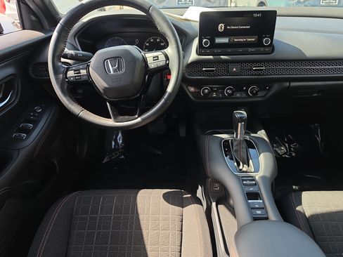 Certified 2023 Honda HR-V Sport image 13