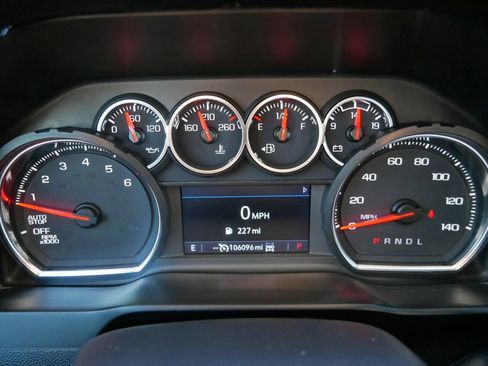 Used 2021 Chevrolet Silverado 1500 LT Trail Boss w/ Convenience Package II AWD/4WD image 29