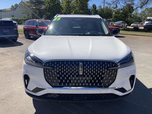 New 2025 Lincoln Aviator 2WD w/ Equipment Group 101A image 12