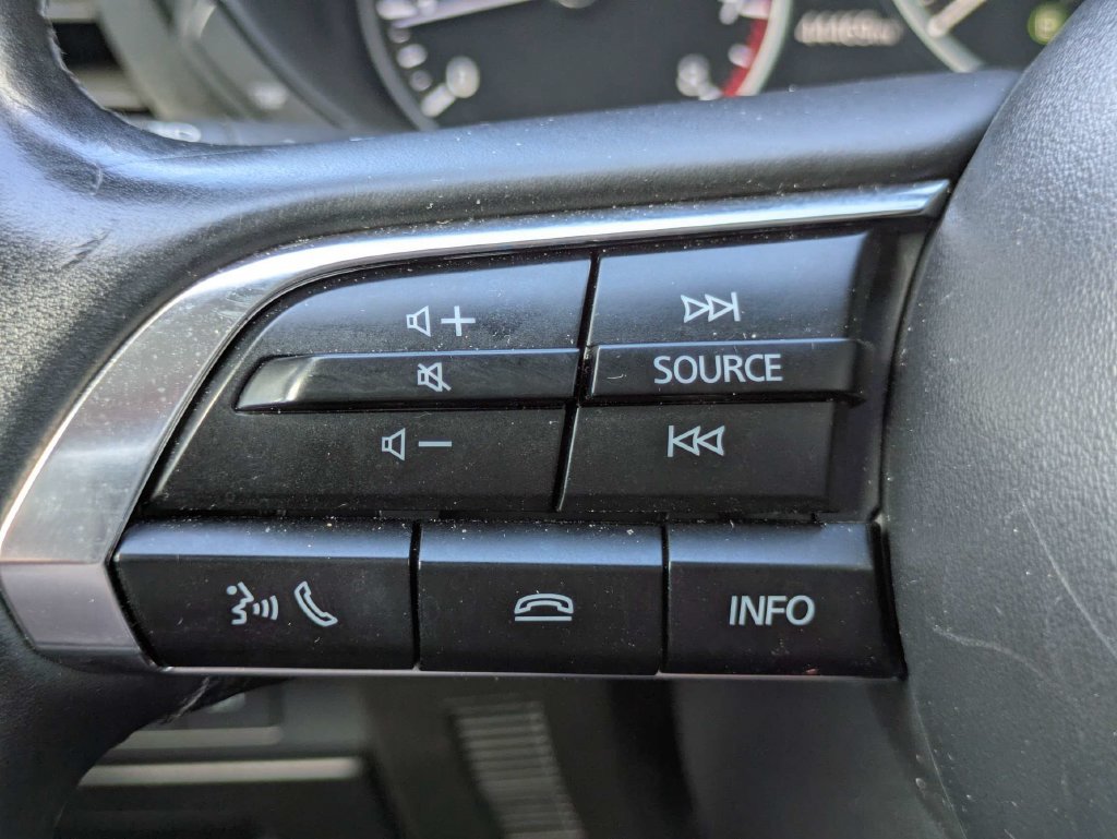 Used 2025 MAZDA MAZDA3 s FWD image 24