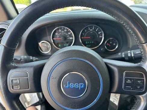 Used 2018 Jeep Wrangler Unlimited Sport S AWD/4WD image 19