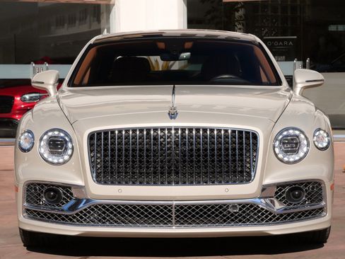 Used 2020 Bentley Flying Spur W12 w/ First Edition Specification image 11