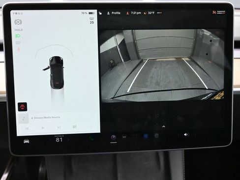 Used 2023 Tesla Model Y Long Range image 22