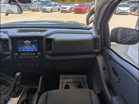 Used 2024 Nissan Frontier S w/ Technology Package AWD/4WD image 4