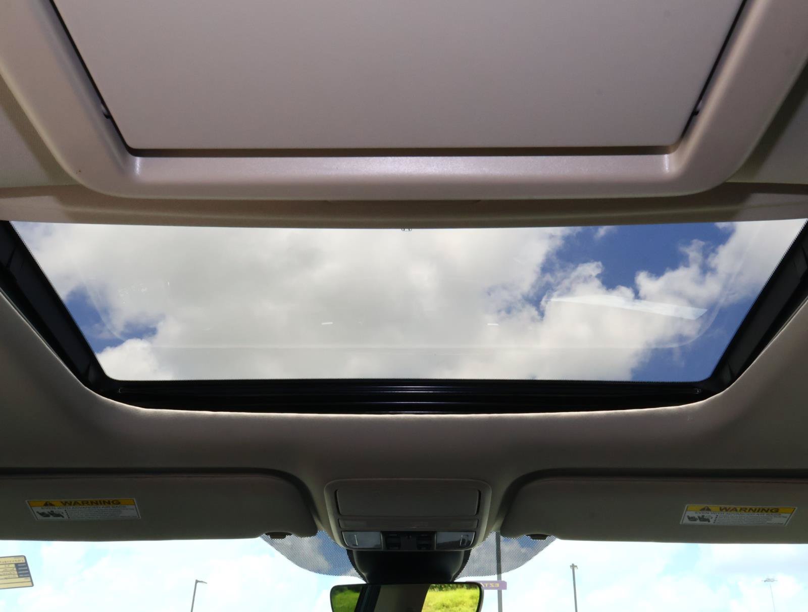 Used 2025 Honda Odyssey Elite image 12