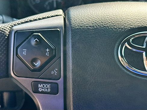 Used 2021 Toyota Tacoma TRD Sport w/ Technology Package AWD/4WD image 11