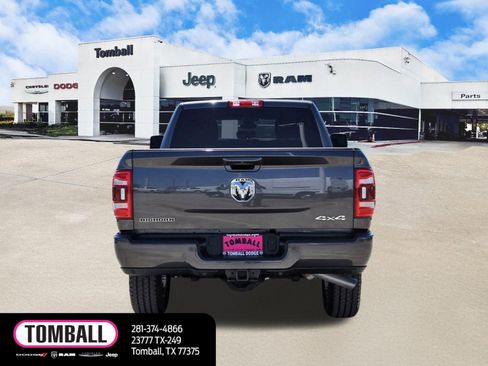Used 2024 RAM 2500 Big Horn w/ Sport Appearance Package image 6