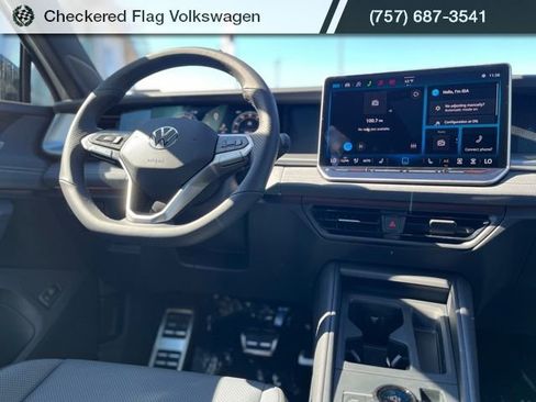 New 2026 Volkswagen Tiguan SE R-Line image 33