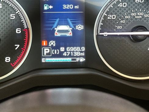 Used 2023 Subaru Forester Limited image 29