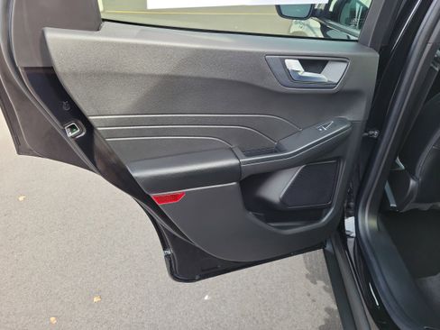 Used 2024 Ford Escape ST-Line w/ Tech Pack #1 image 10