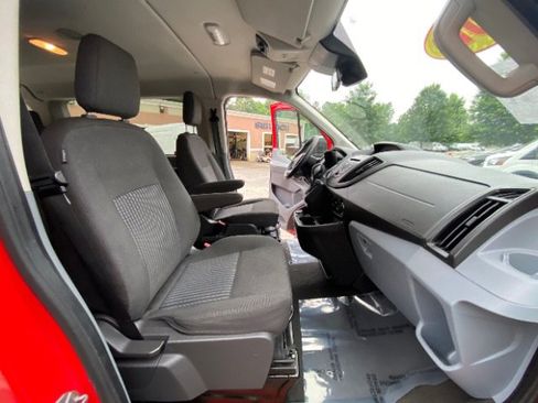 Used 2019 Ford Transit 150 XL image 22