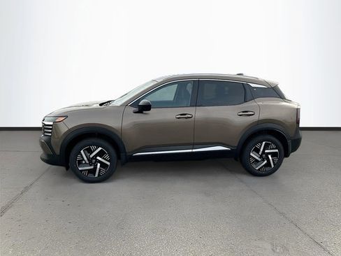 New 2026 Nissan Kicks SV w/ SV Premium Package FWD image 4