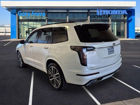 Used 2023 Cadillac XT6 Sport w/ Platinum Package AWD/4WD image 3