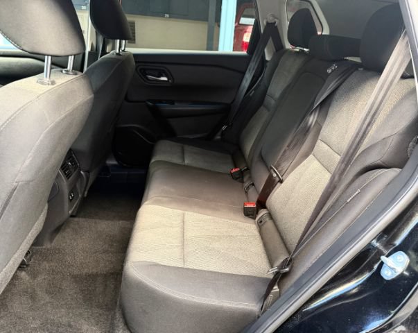Used 2025 Nissan Rogue SV FWD image 14