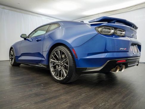Used 2022 Chevrolet Camaro ZL1 RWD image 27