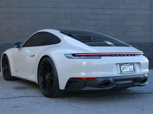 Used 2022 Porsche 911 Carrera S image 3