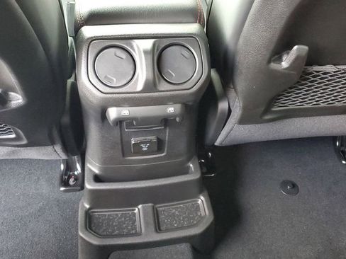 New 2025 Jeep Wrangler Unlimited Rubicon image 13