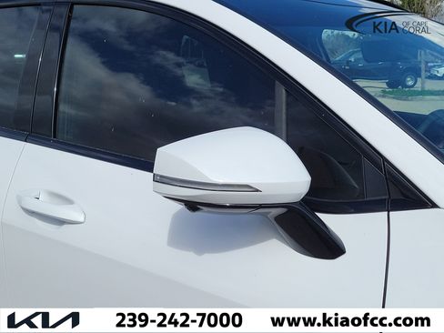 New 2026 Kia Sportage SX FWD image 8