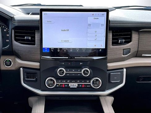 Used 2024 Ford Expedition Max Limited image 12