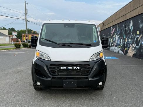 Used 2025 RAM ProMaster 2500 w/ Convenience Group FWD image 2