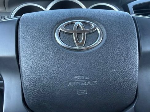 Used 2014 Toyota Tacoma 2WD Regular Cab image 24