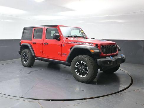 Used 2024 Jeep Wrangler Unlimited Rubicon 4xe AWD/4WD image 4
