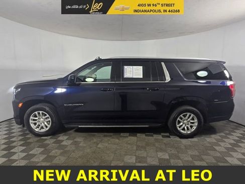 Used 2024 Chevrolet Suburban LT image 8